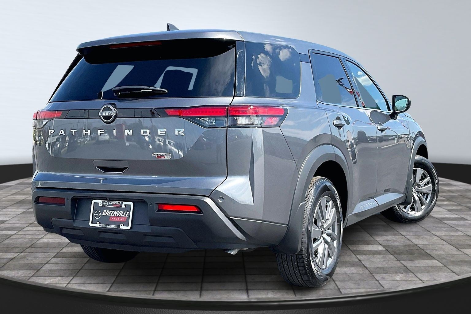 2025 Nissan Pathfinder S