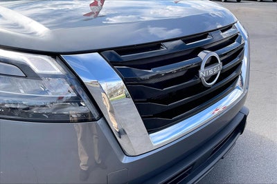 2025 Nissan Pathfinder S