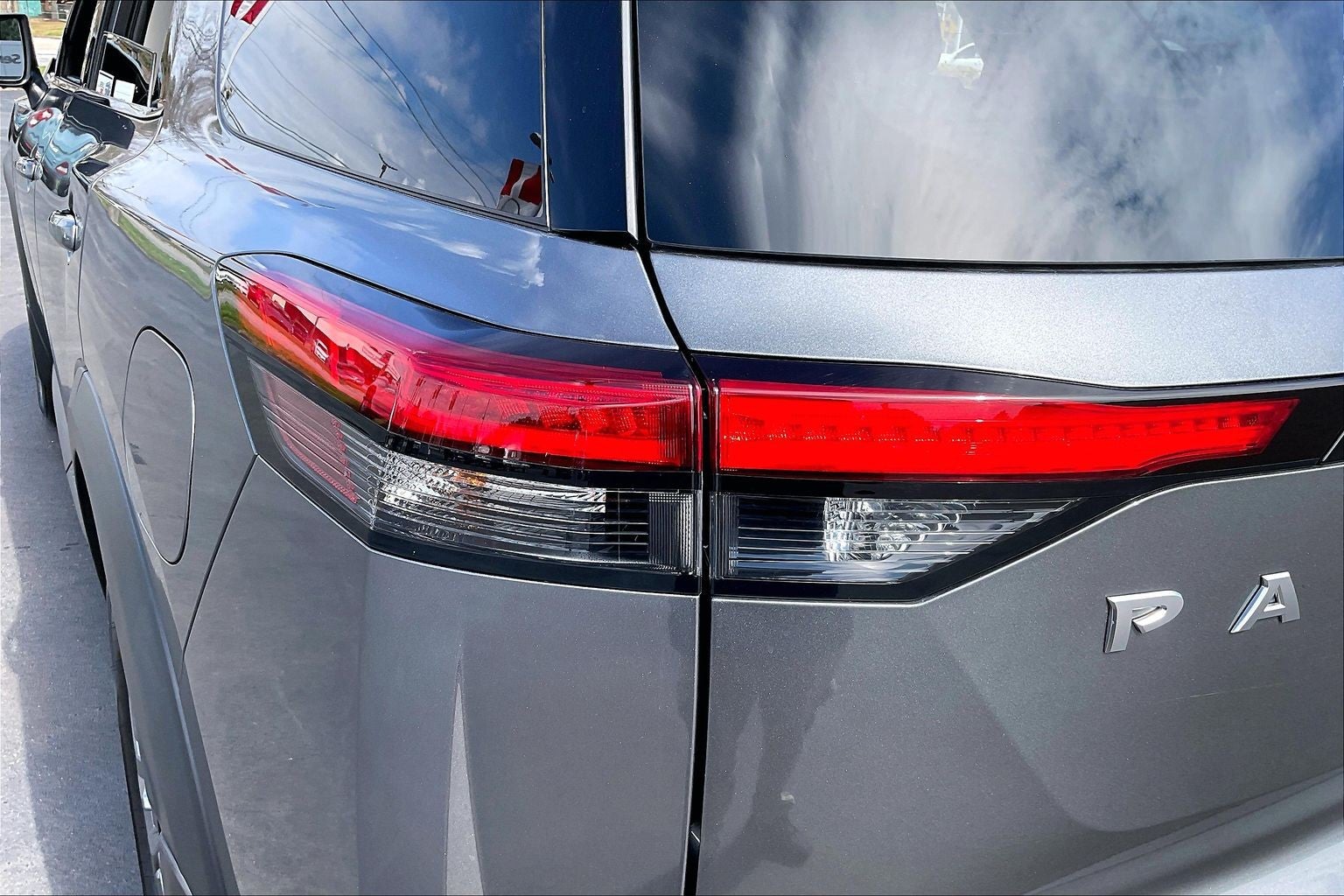 2025 Nissan Pathfinder S