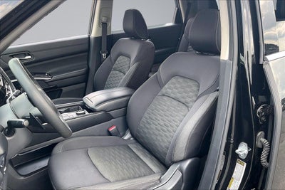 2022 Nissan Pathfinder S