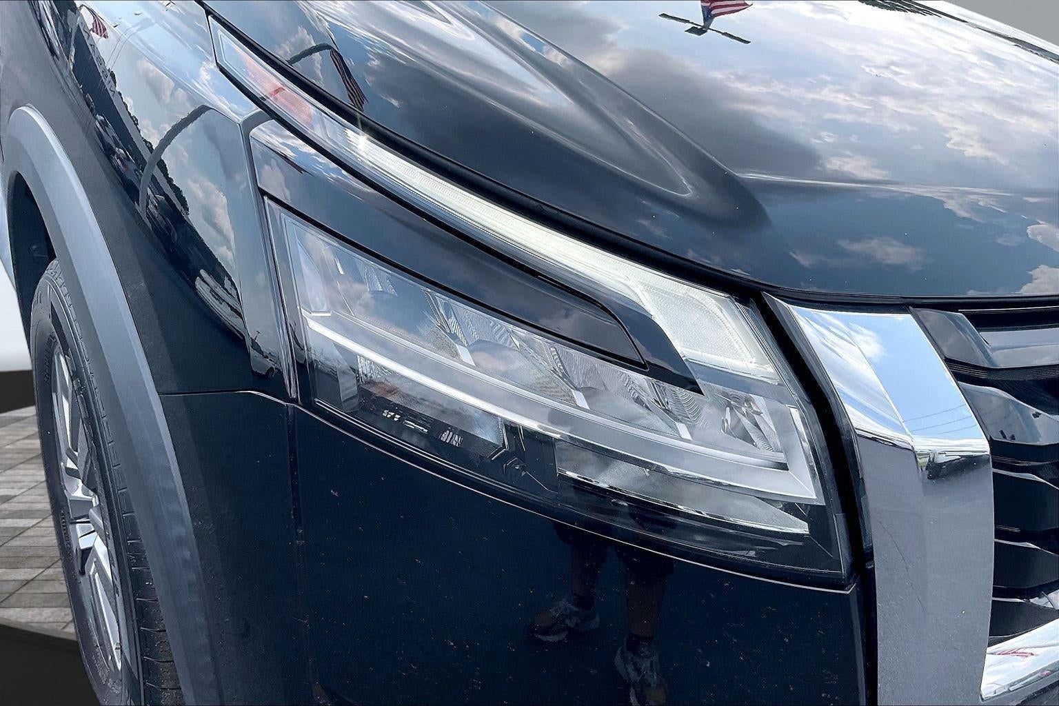 2022 Nissan Pathfinder S