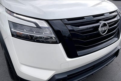 2022 Nissan Pathfinder SV