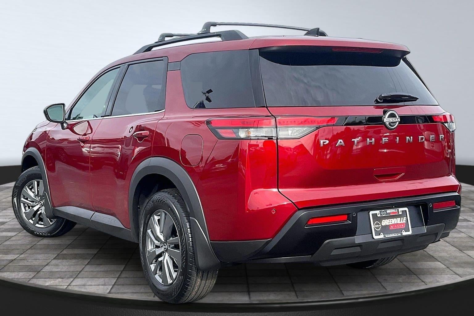 2026 Nissan Pathfinder SV