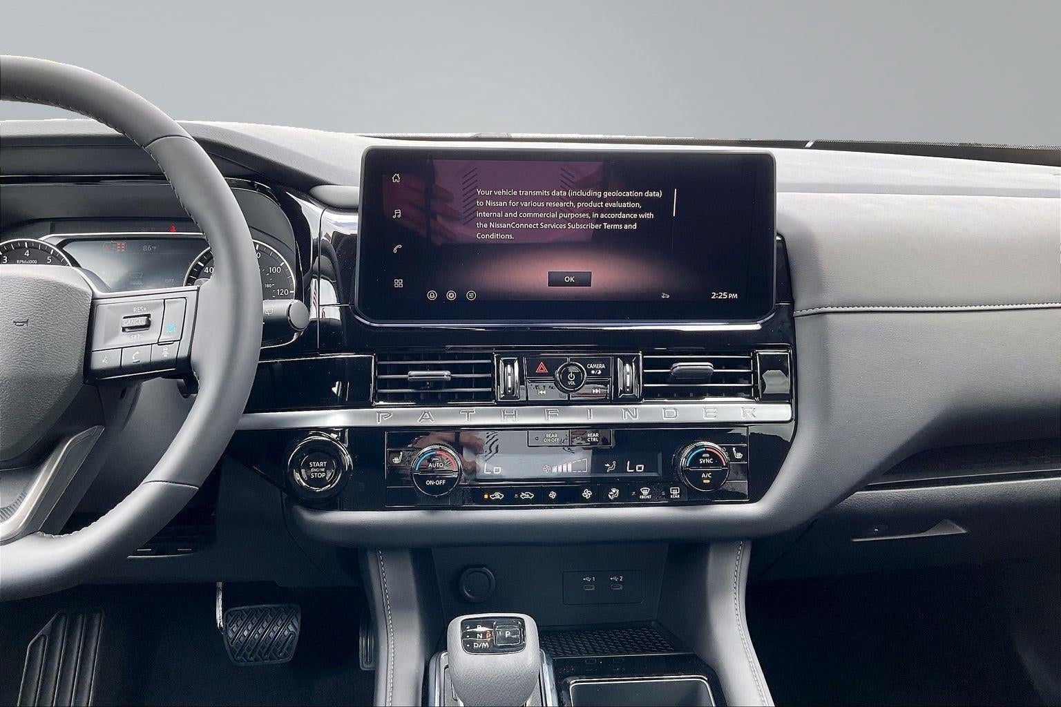 2026 Nissan Pathfinder SV