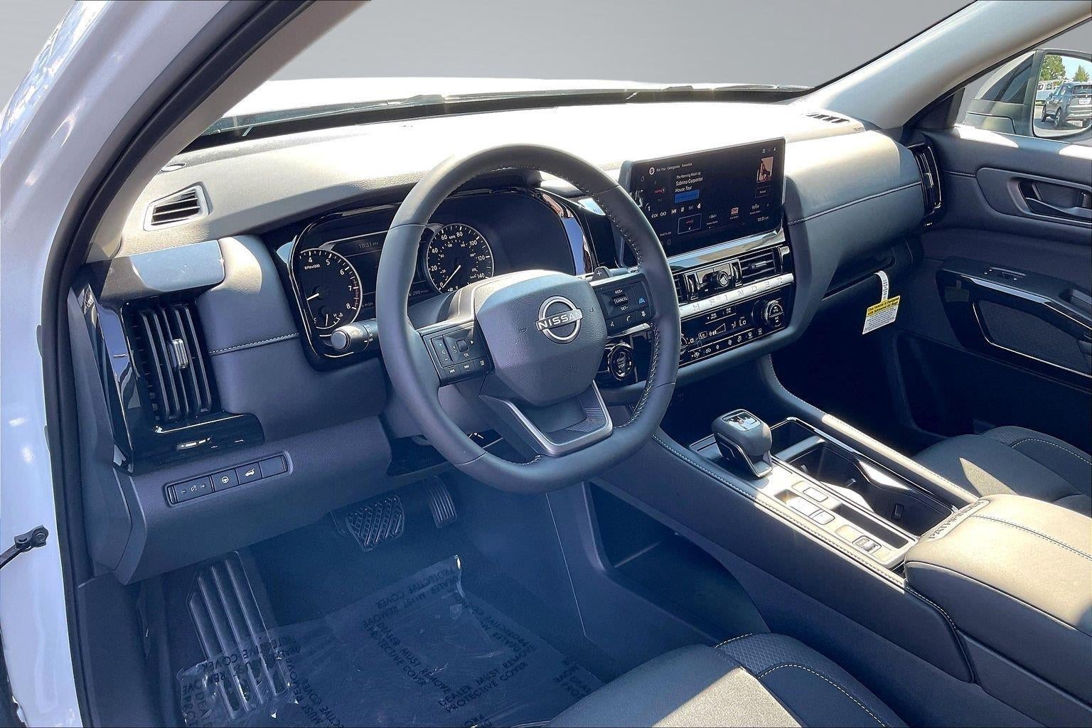 2026 Nissan Pathfinder SV