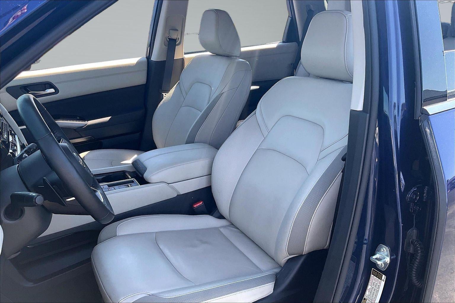 2024 Nissan Pathfinder SL