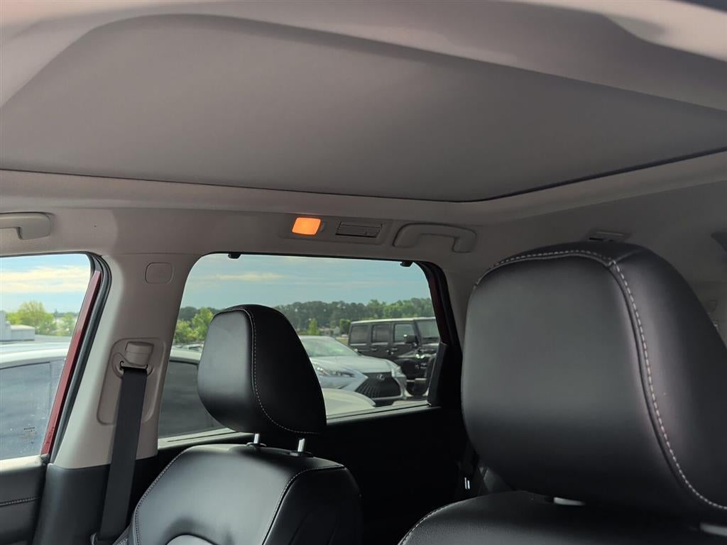 2024 Nissan Pathfinder SL