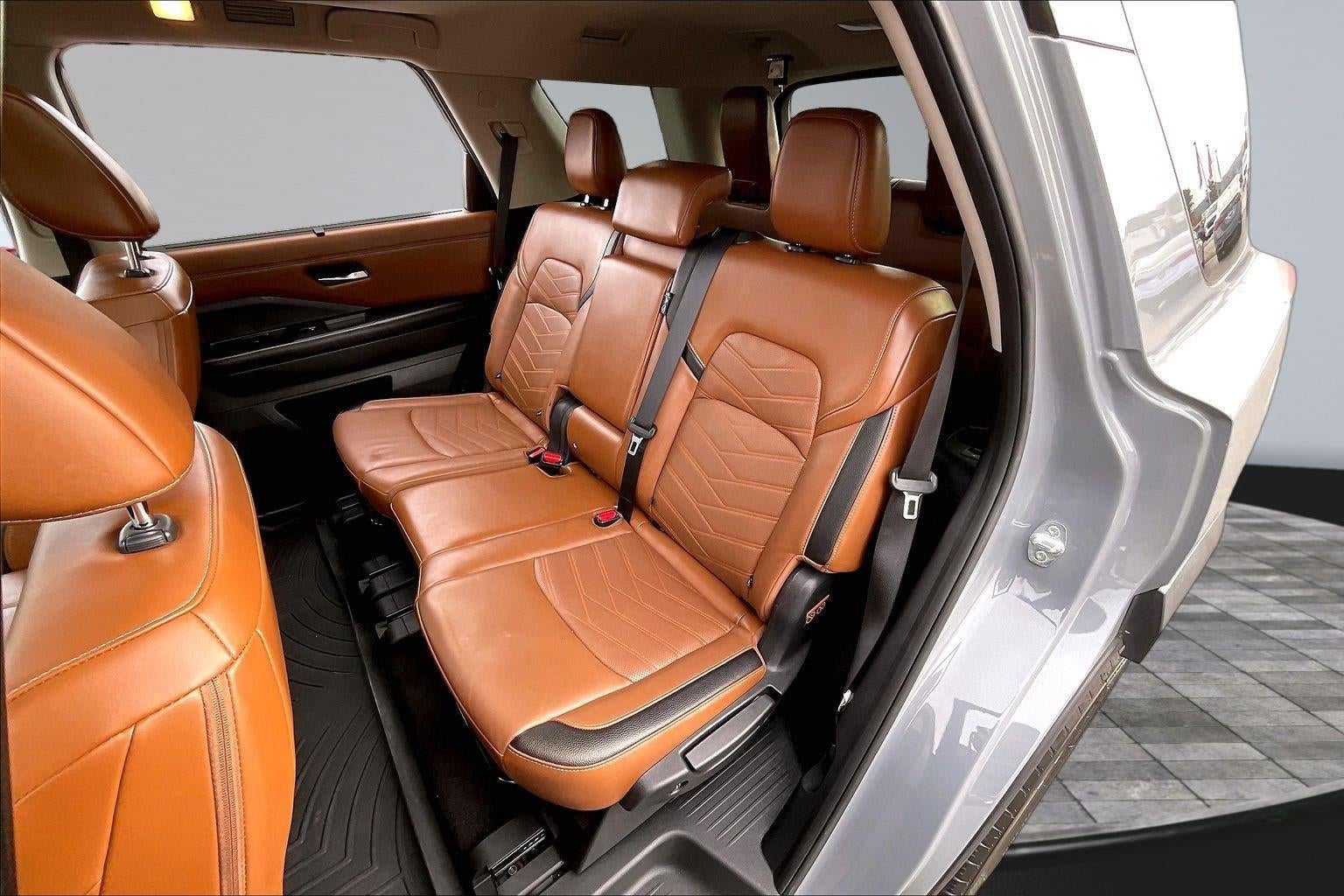 2023 Nissan Pathfinder Platinum