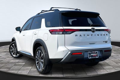 2026 Nissan Pathfinder Platinum