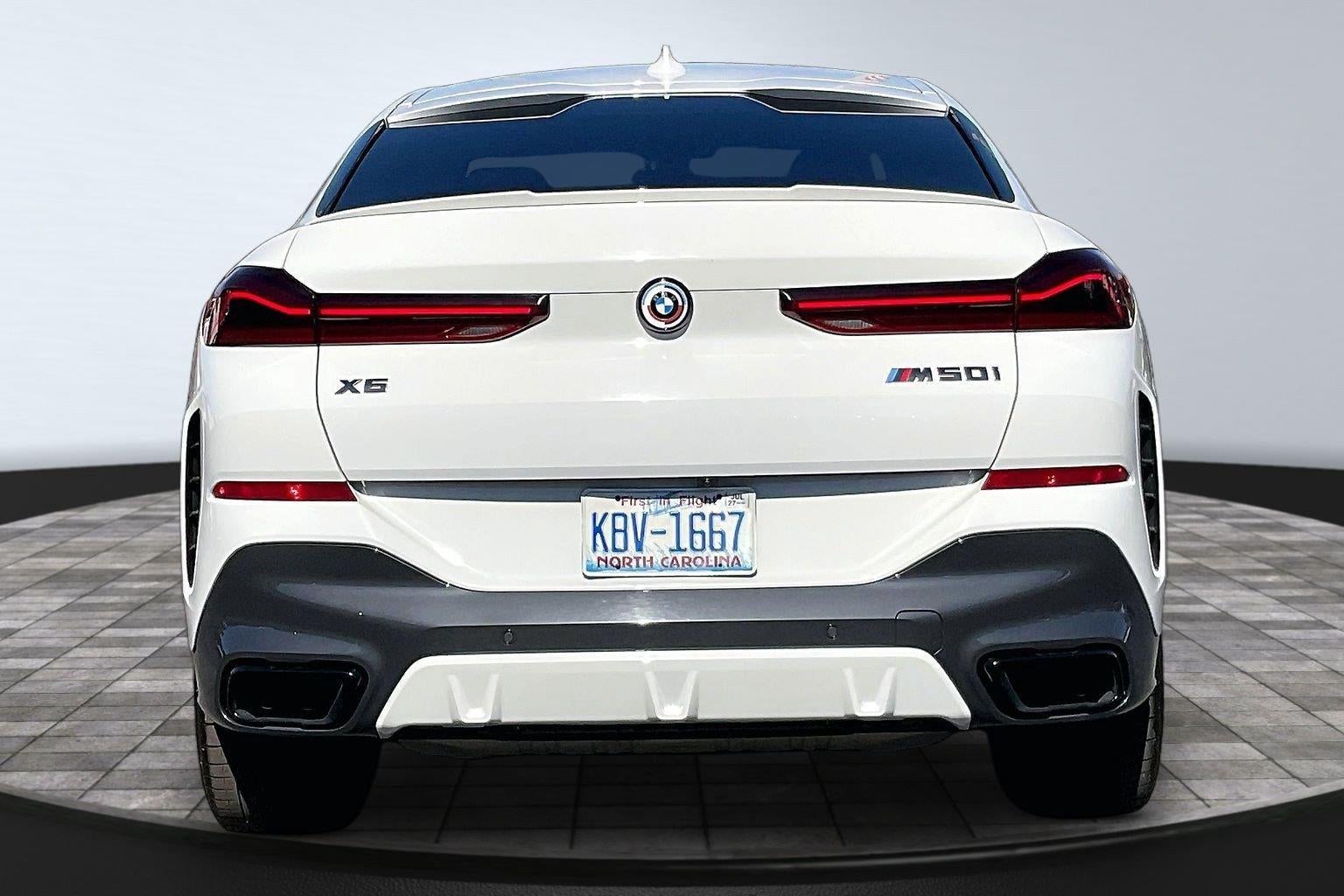 2022 BMW X6 M50i