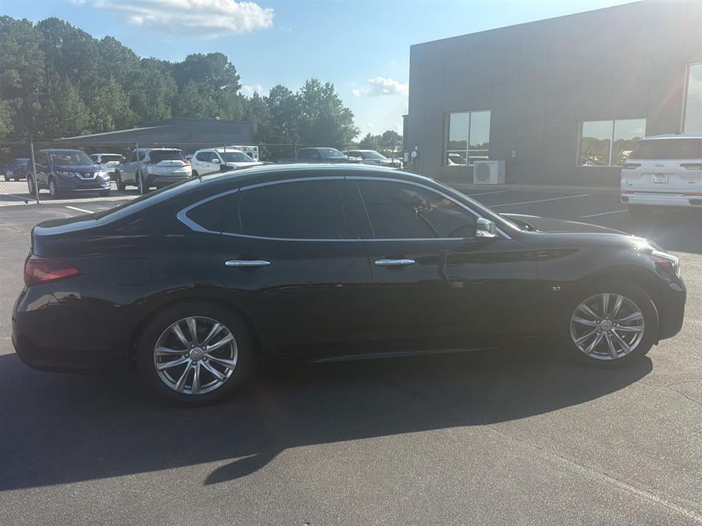 2018 INFINITI Q70 3.7 LUXE