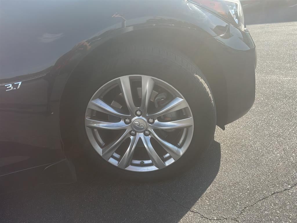 2018 INFINITI Q70 3.7 LUXE