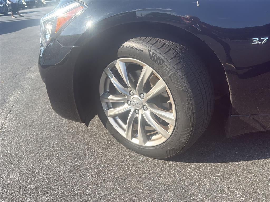 2018 INFINITI Q70 3.7 LUXE