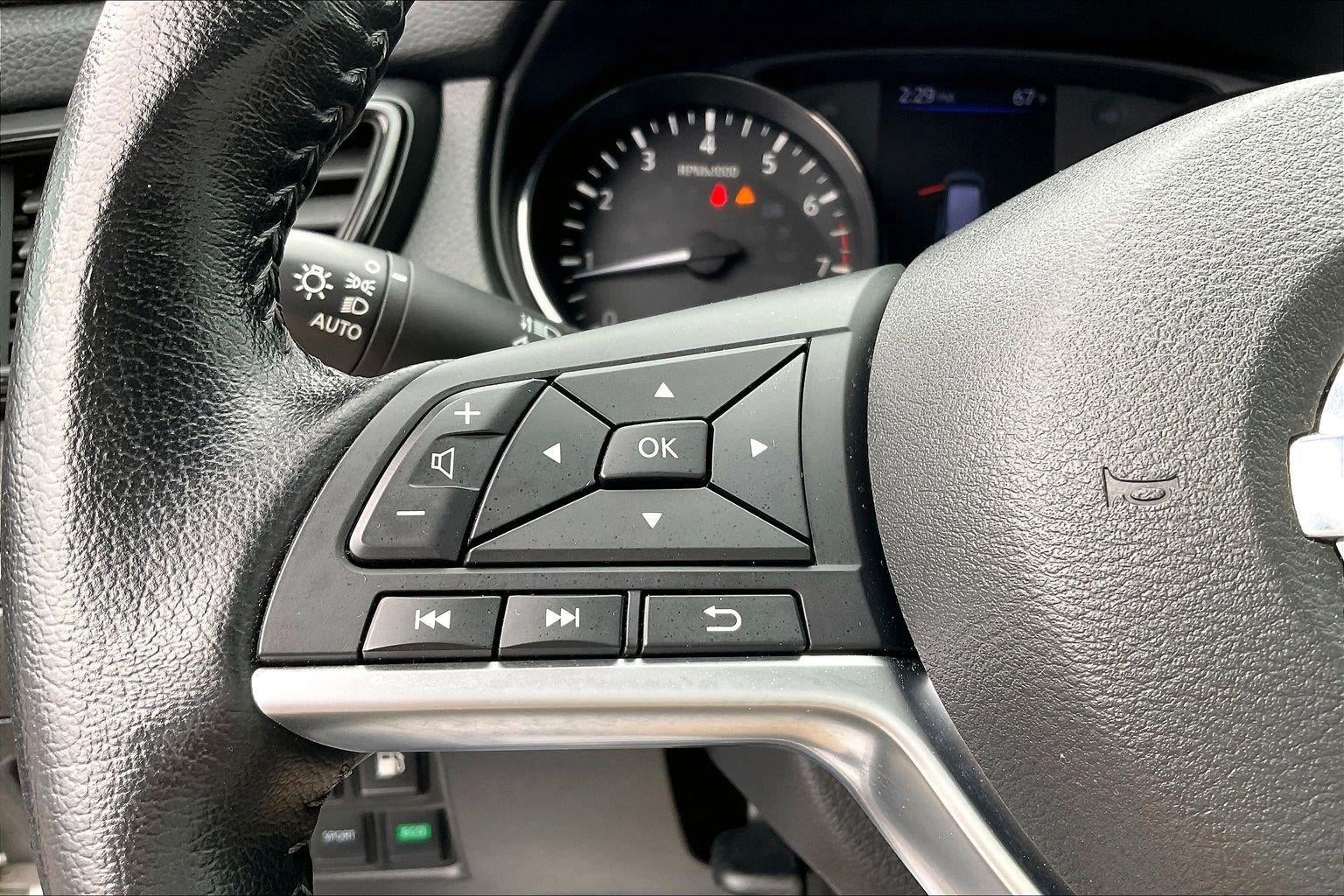 2020 Nissan Rogue SV