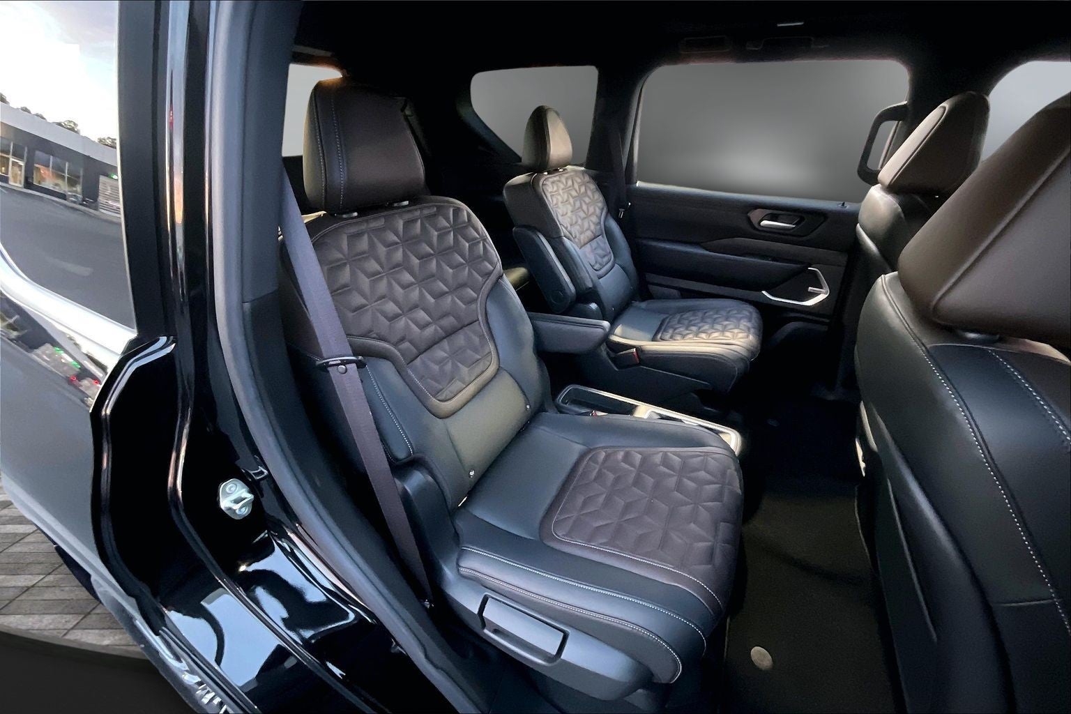 2025 Nissan Armada Platinum Reserve