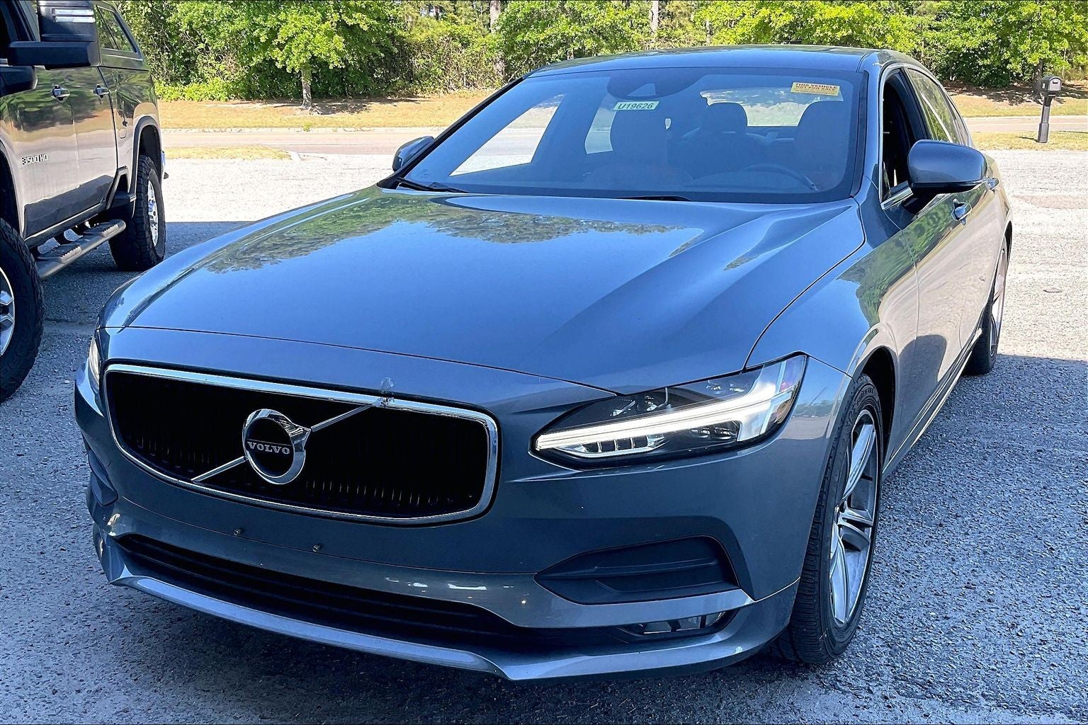 2019 Volvo S90 Momentum