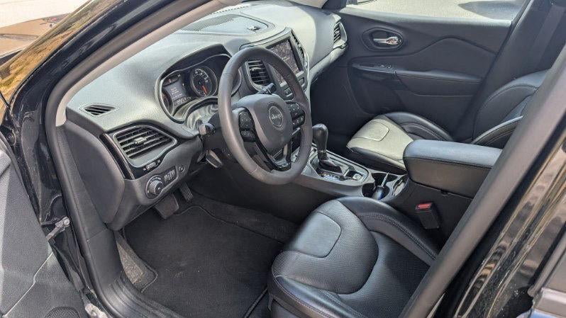 2023 Jeep Cherokee Altitude Lux