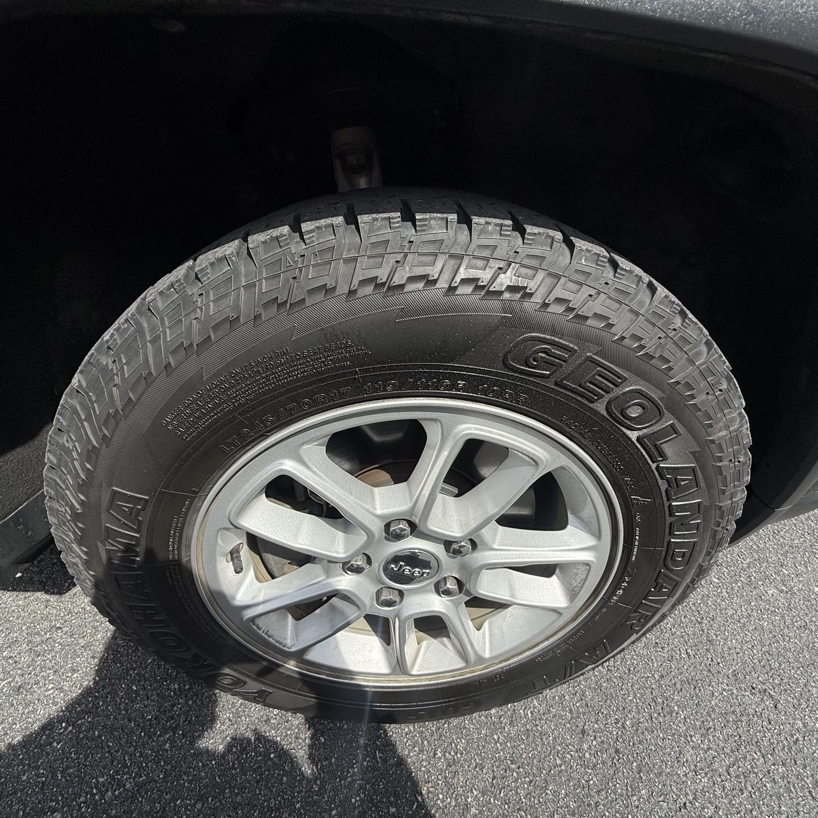 2019 Jeep Grand Cherokee Laredo E