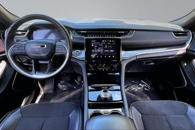 2022 Jeep Grand Cherokee Altitude
