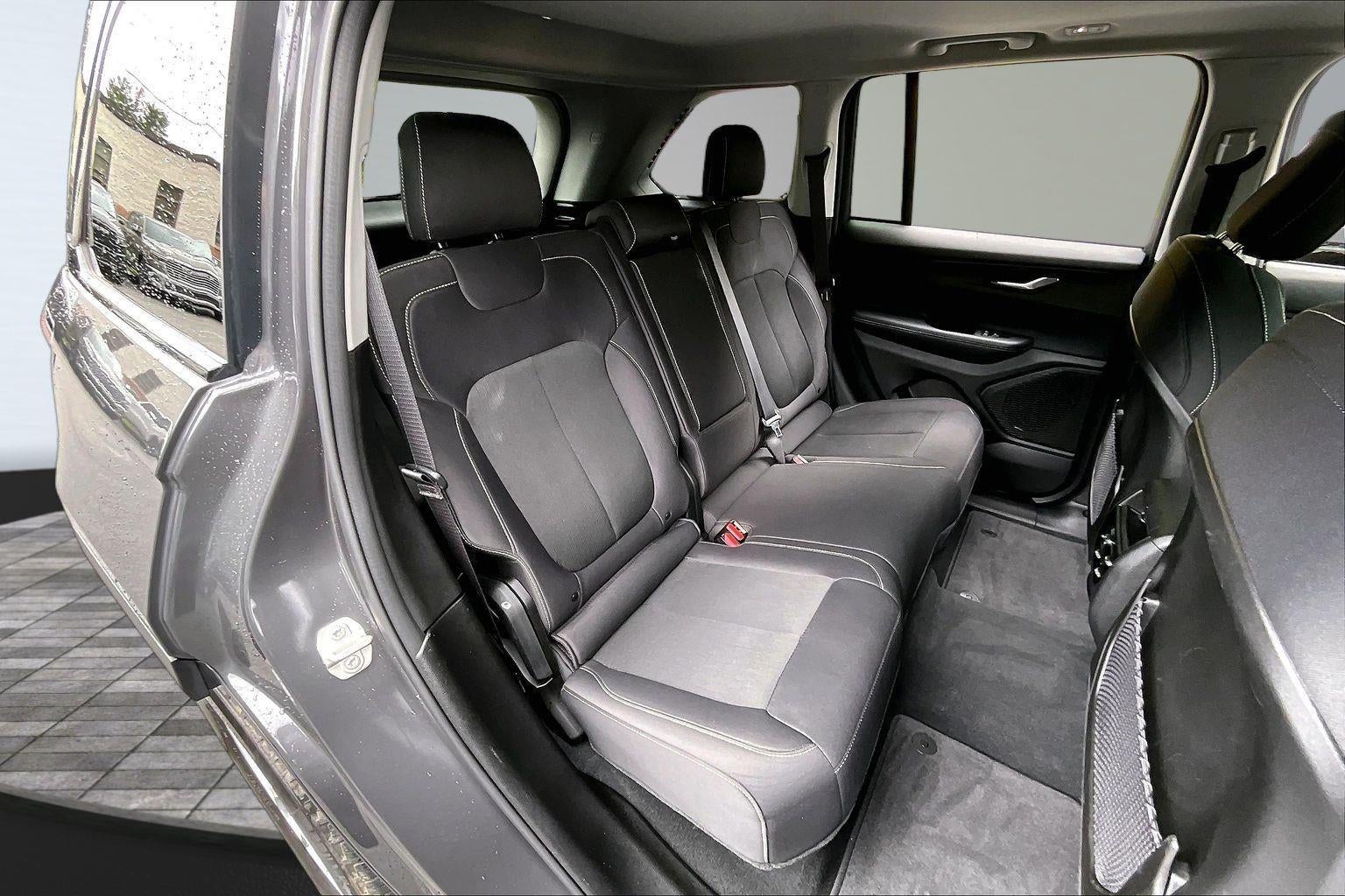 2024 Jeep Grand Cherokee Laredo X