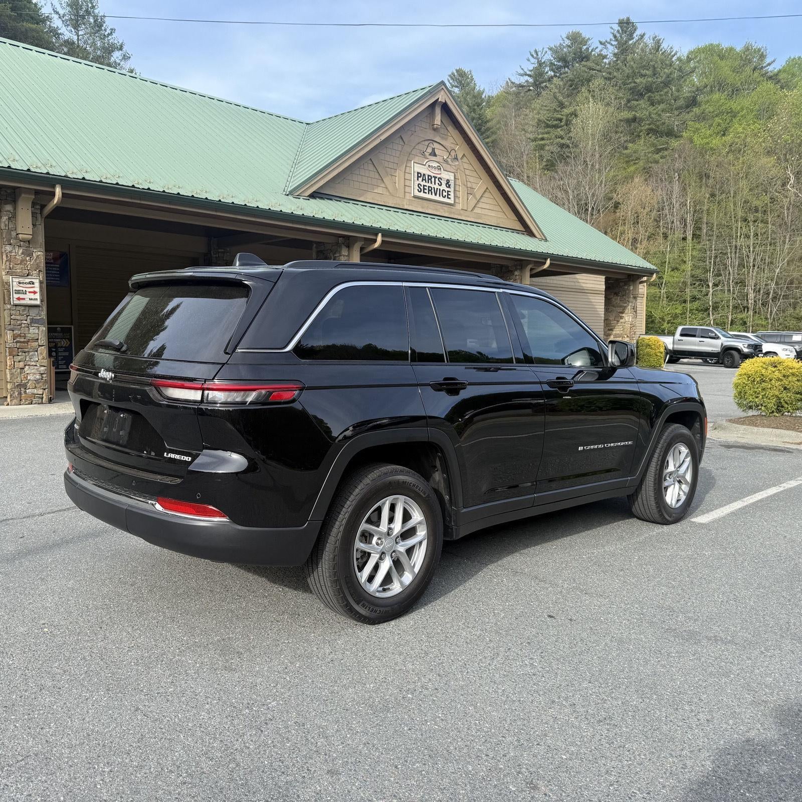 2024 Jeep Grand Cherokee Laredo X