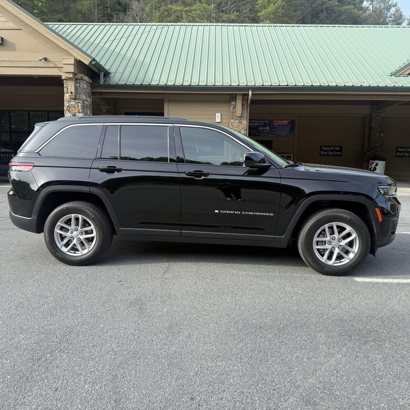 2024 Jeep Grand Cherokee Laredo X