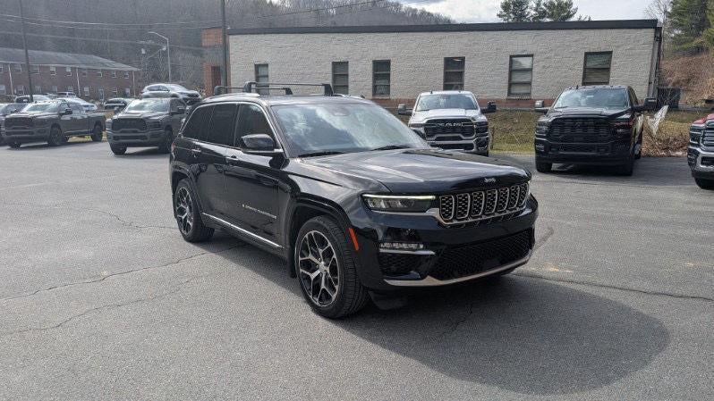 2023 Jeep Grand Cherokee Summit Reserve