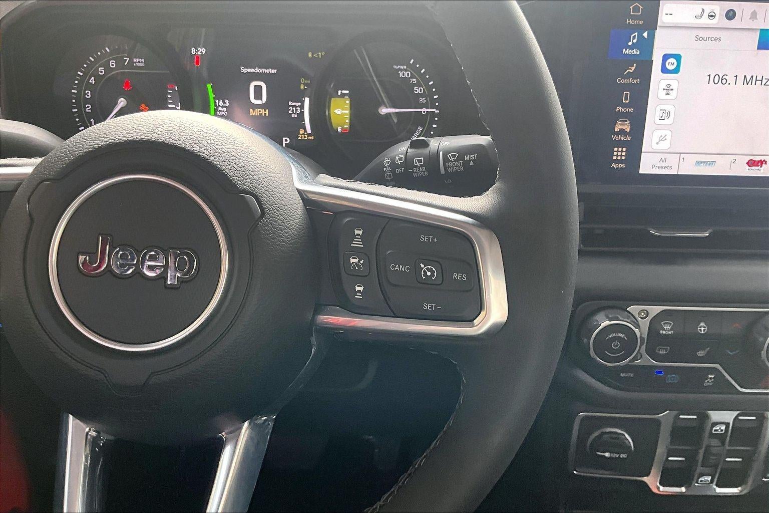 2025 Jeep Wrangler 4xe Sahara