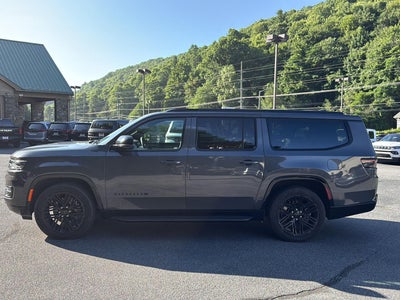 2025 Jeep Wagoneer L Series II Carbide