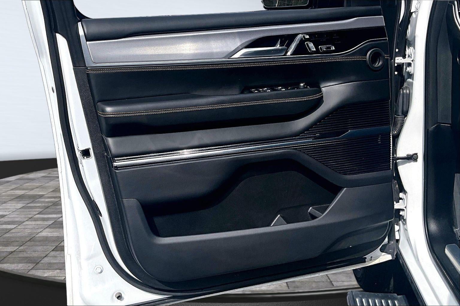 2022 Jeep Grand Wagoneer Series III