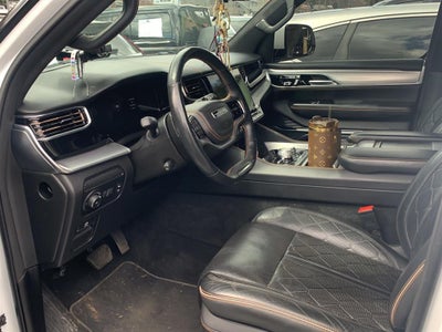 2022 Jeep Grand Wagoneer Series III