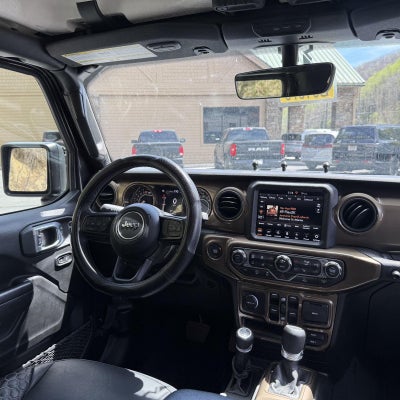 2022 Jeep Gladiator Sport S