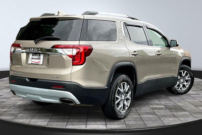2022 GMC Acadia SLT