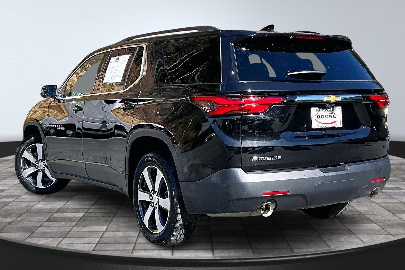 2023 Chevrolet Traverse LT Leather