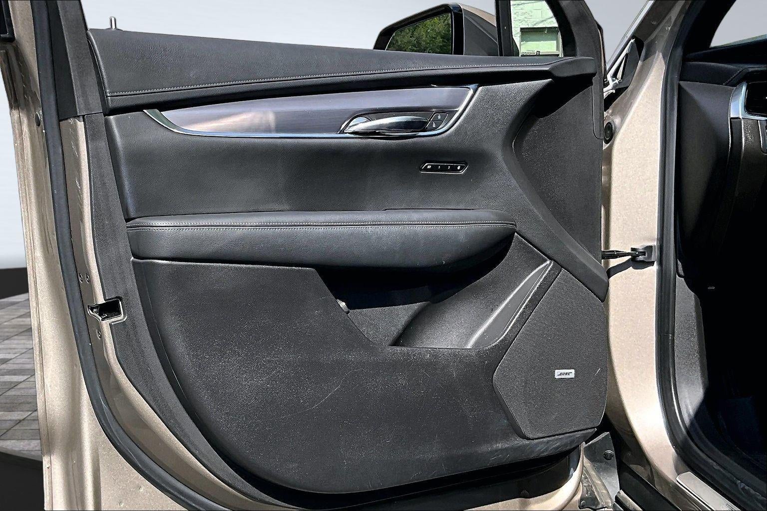 2023 Cadillac XT6 FWD Luxury