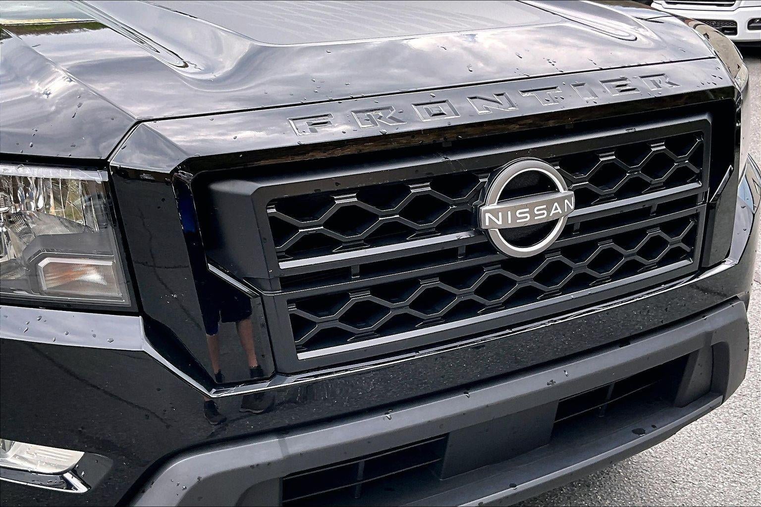 2024 Nissan Frontier SV