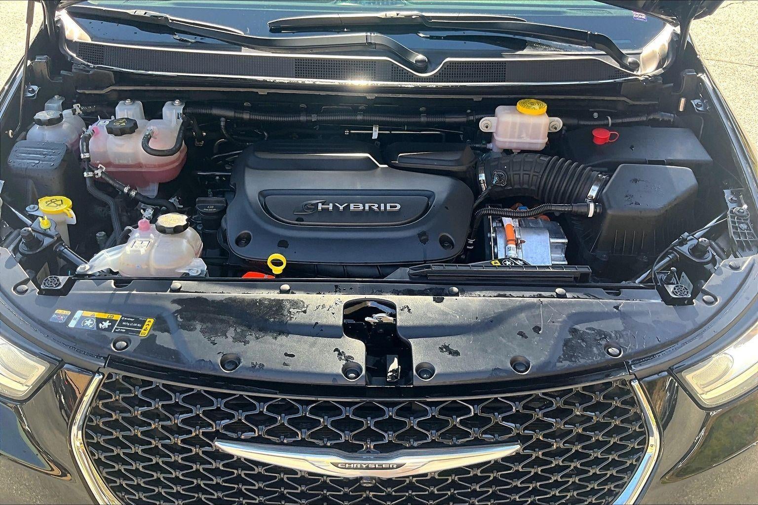 2023 Chrysler Pacifica Hybrid Touring L