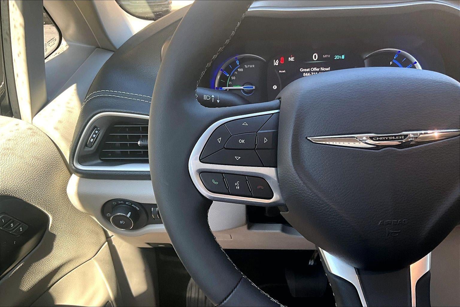 2023 Chrysler Pacifica Hybrid Touring L