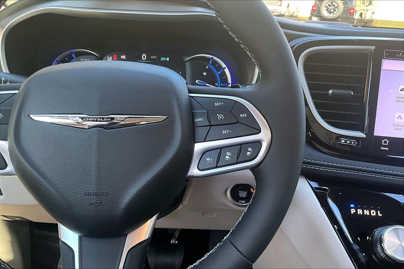 2023 Chrysler Pacifica Hybrid Touring L