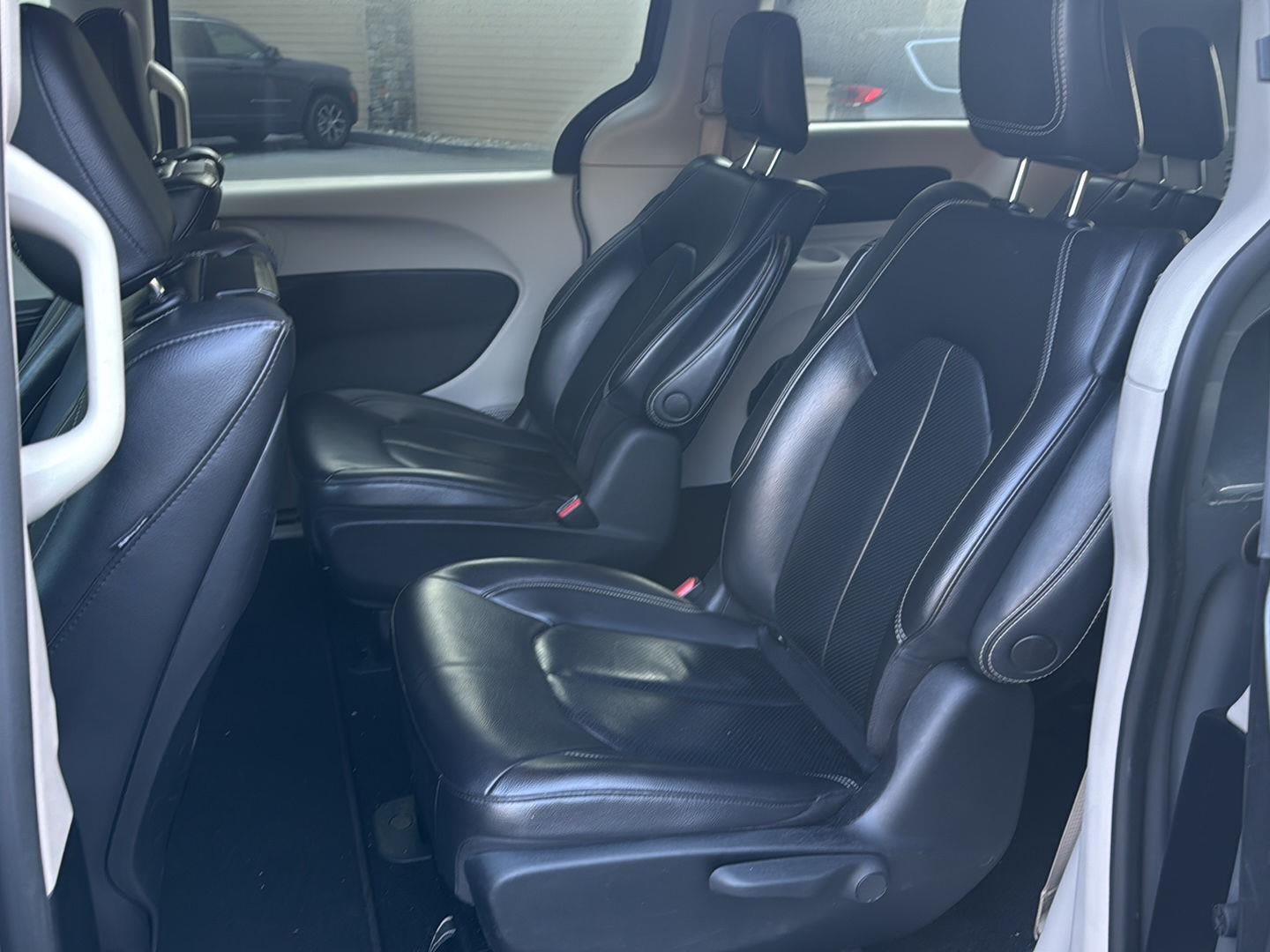 2022 Chrysler Pacifica Hybrid Touring L