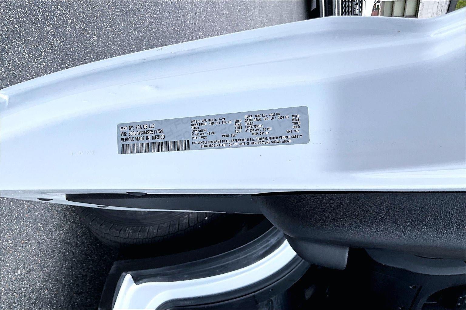 2025 RAM ProMaster Cargo Van Tradesman