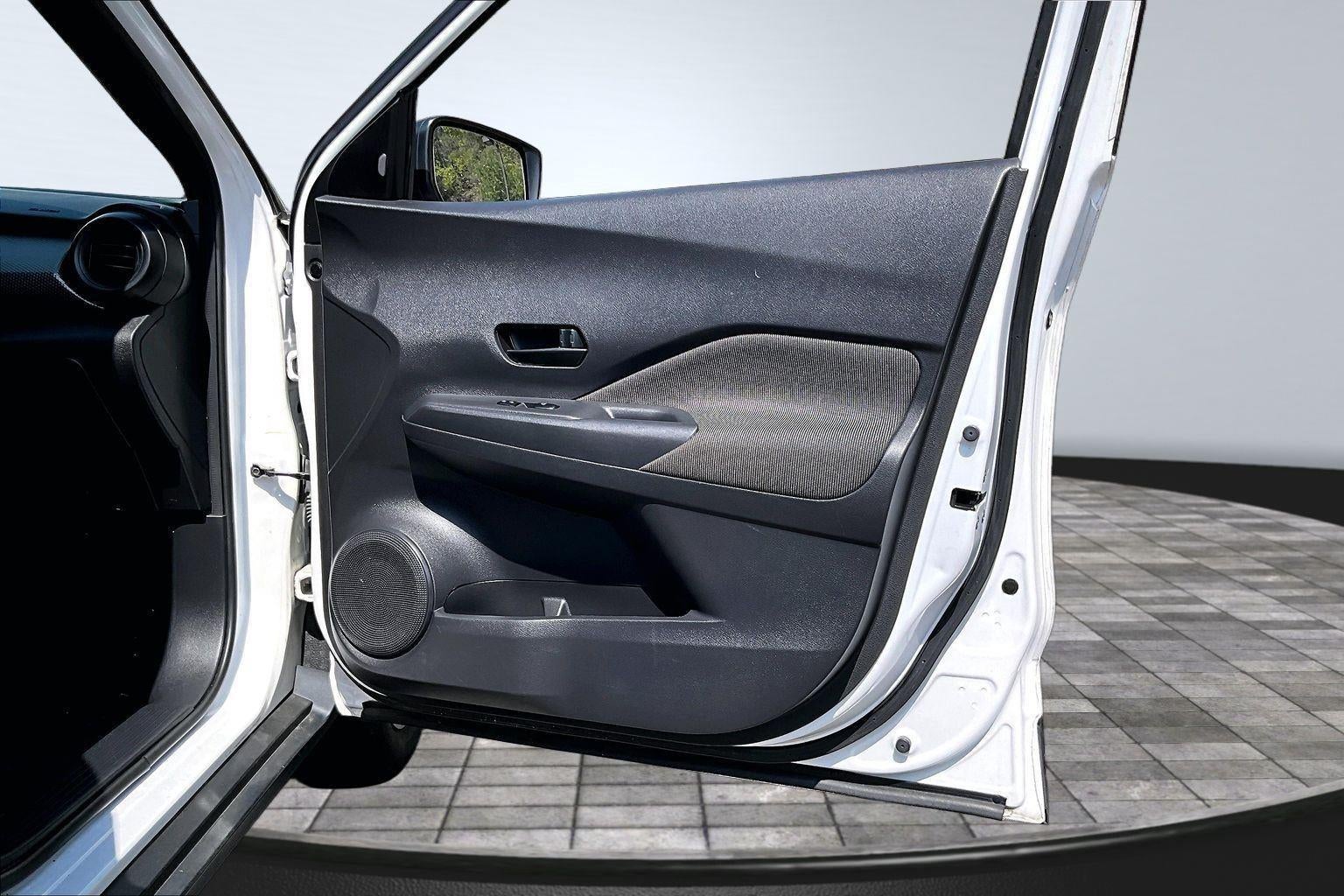 2020 Nissan Kicks S