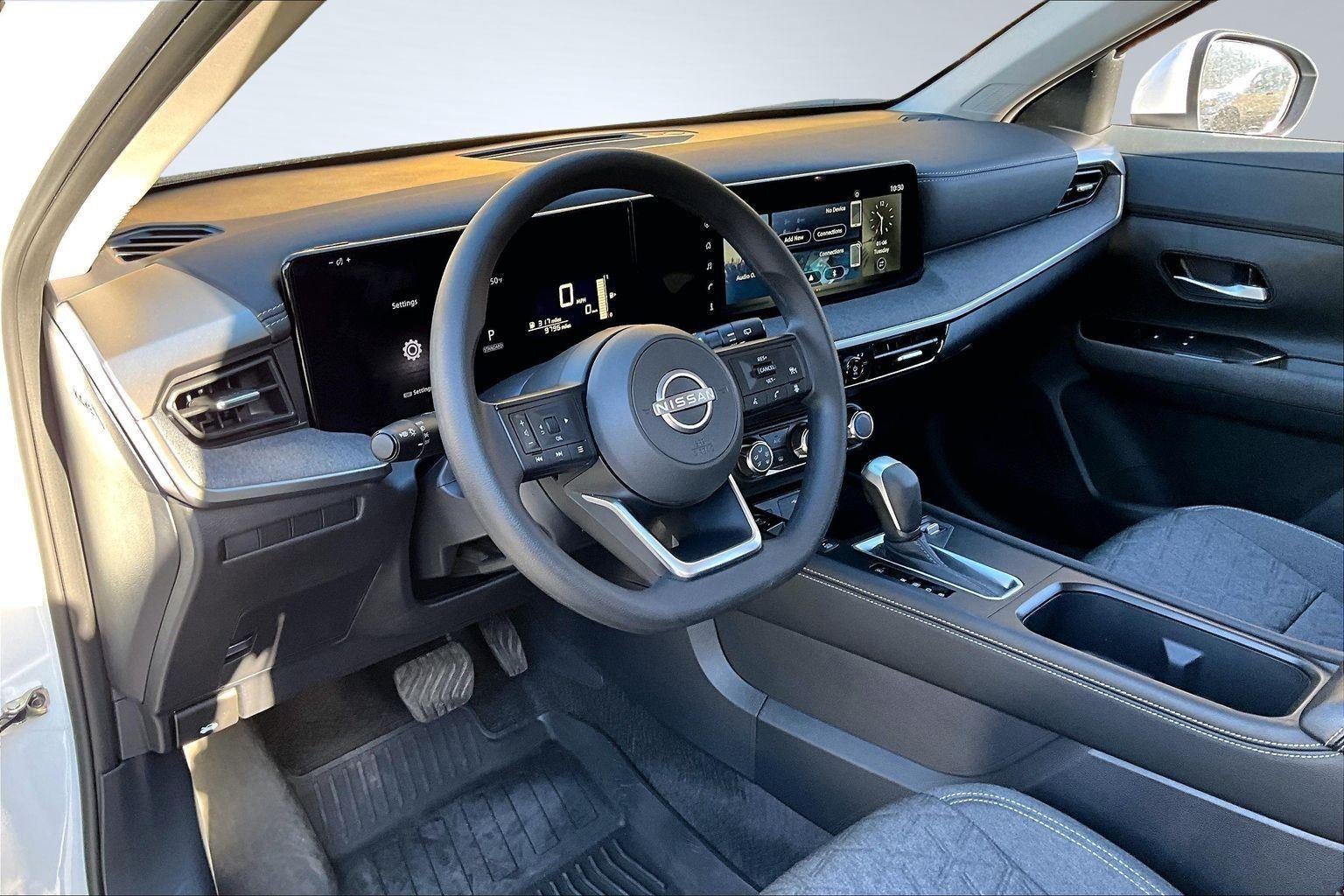 2025 Nissan Kicks SV