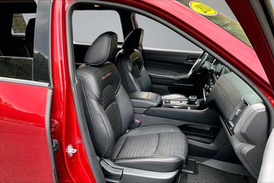 2023 Nissan Pathfinder Rock Creek