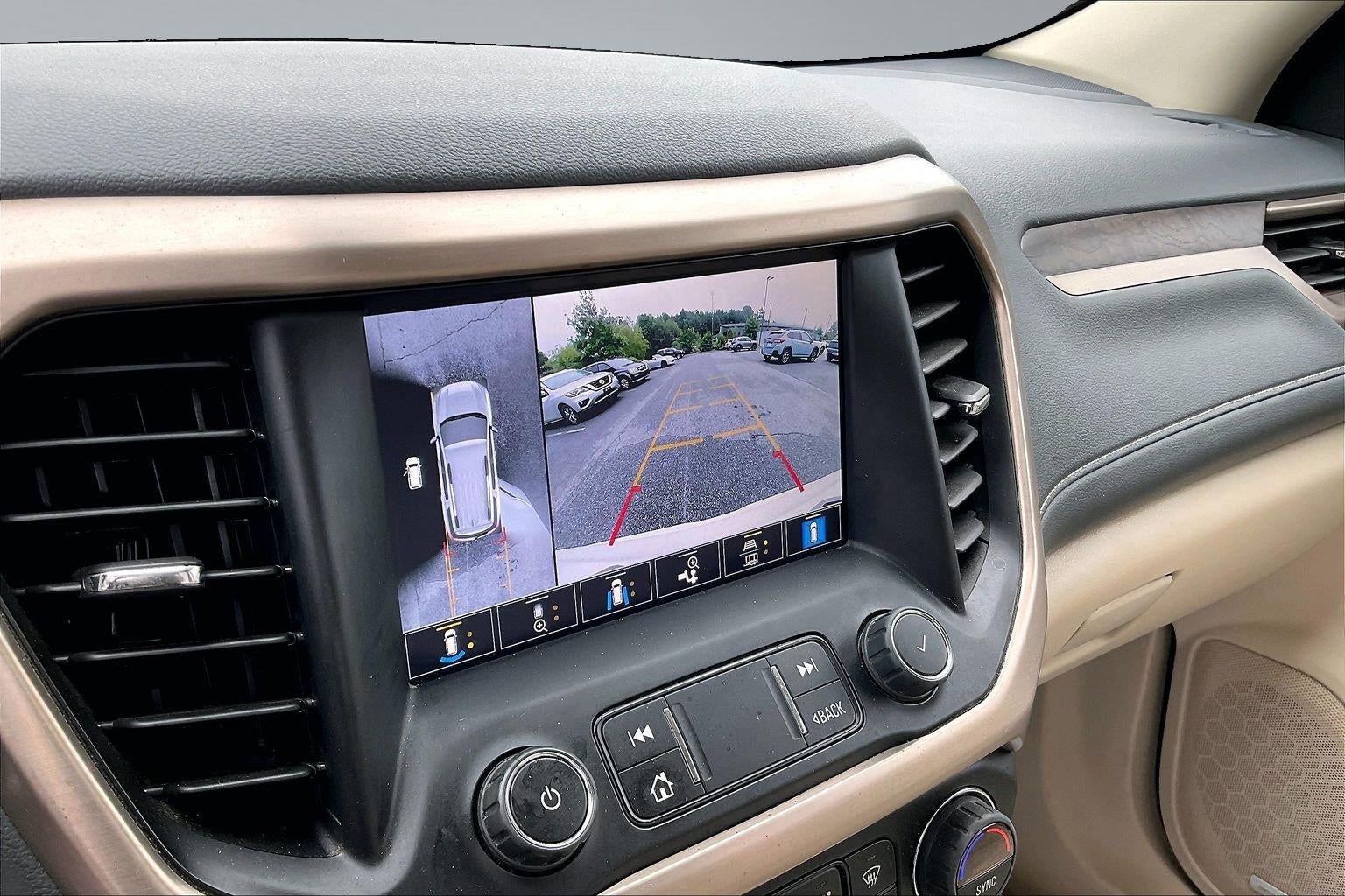2023 GMC Acadia Denali