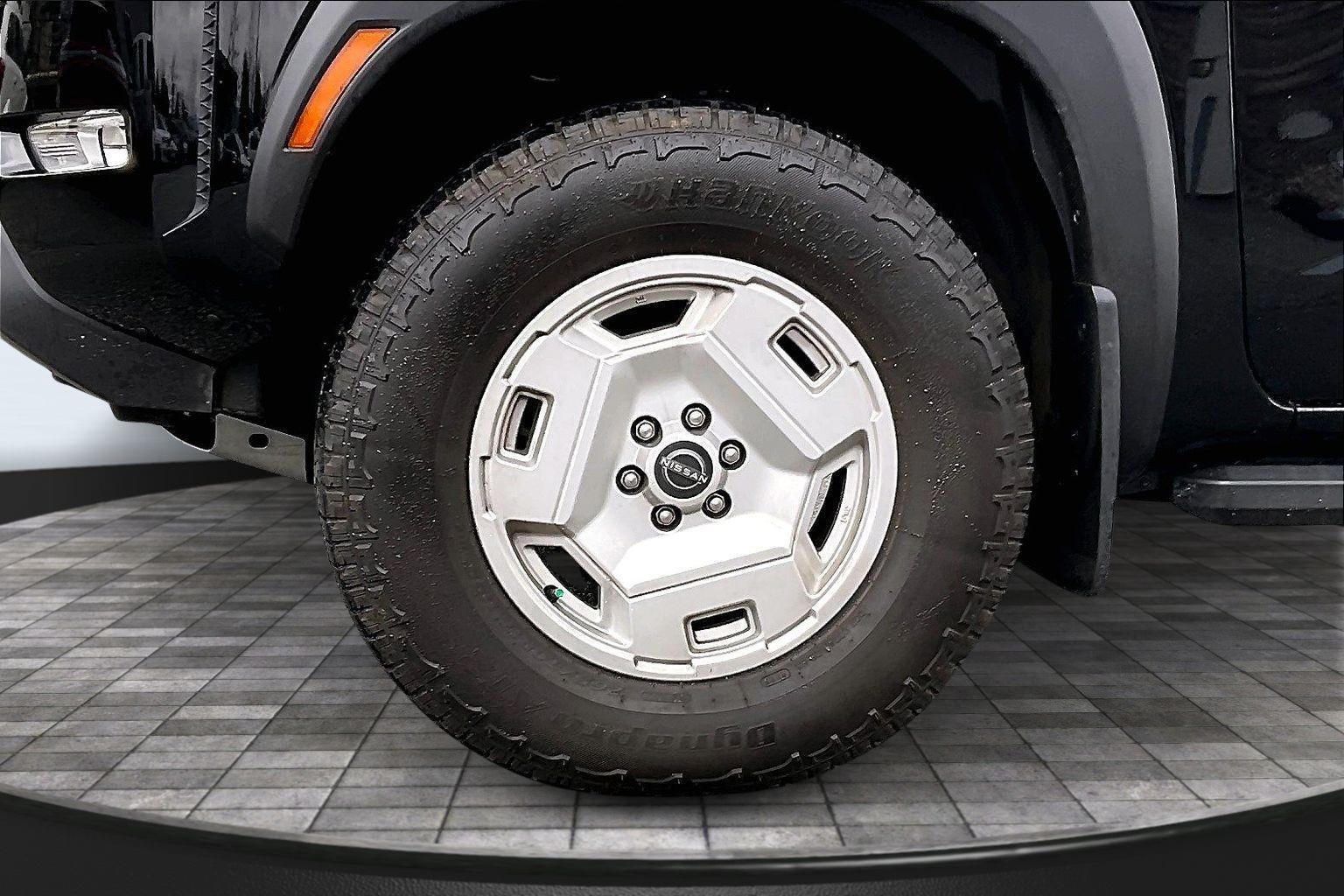 2024 Nissan Frontier SV