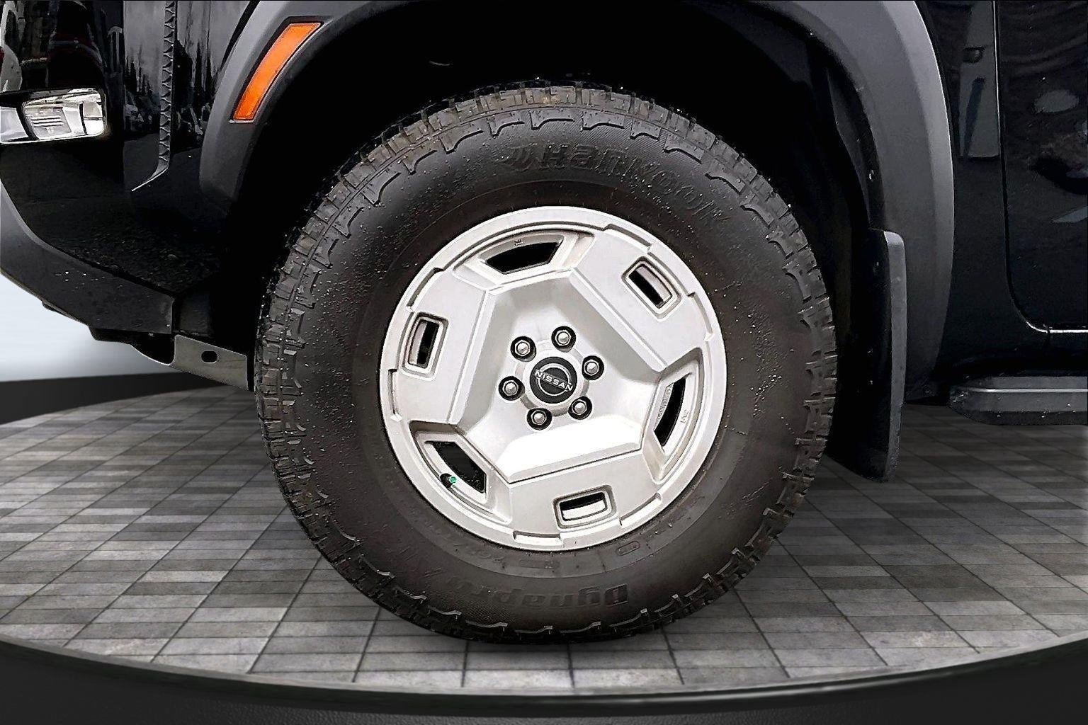 2024 Nissan Frontier SV