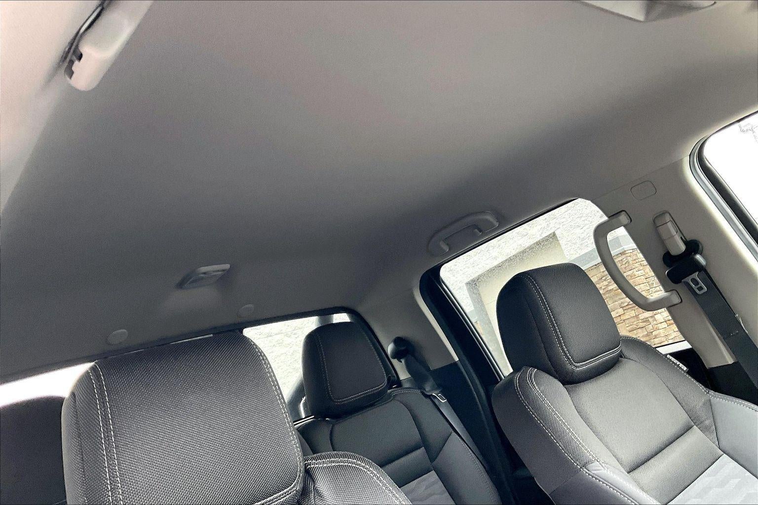 2024 Nissan Frontier SV