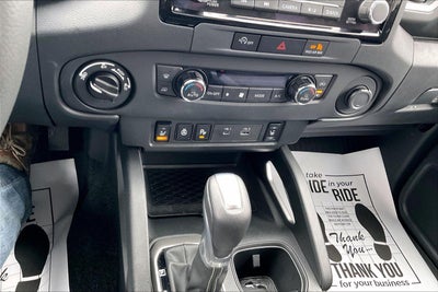 2024 Nissan Frontier SV