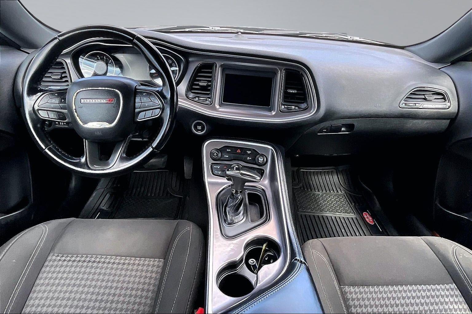 2021 Dodge Challenger SXT